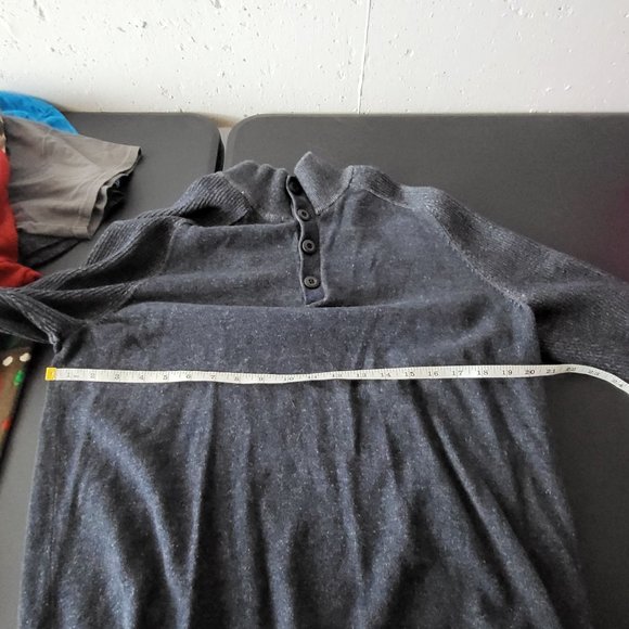 Express Men's Navy Pullover Button Ribbed Sleeve Sweater Size Large Preppy Fall - Picture 9 of 9